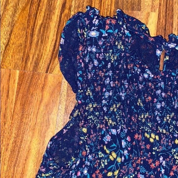 Old Navy Blue High Neck Floral Blouse Womens Size XS - Picture 3 of 4